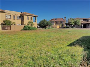 667 m² Land available in Mossel Bay Golf Estate