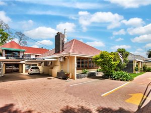 400 m² Commercial space in Emmarentia