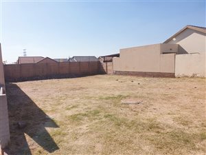 234 m² Land available in Chantelle