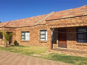 2 Bed Townhouse in Bloemhof