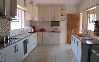 4 Bedroom House in Welgedacht