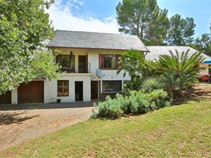 3 Bed House in Bryanston