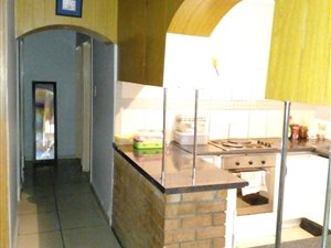 4 Bed House in Lentegeur