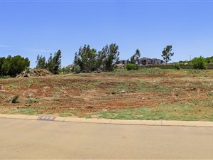 703 m² Land available in Aspen Hills