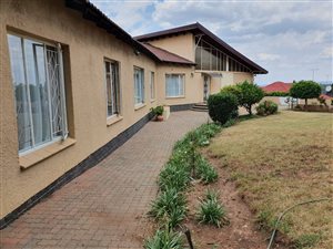 5 Bed House in Linmeyer