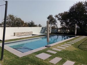 3 Bed Flat in Blue Hills
