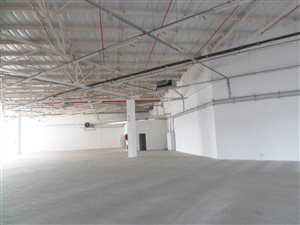 636 m² Retail Space in Greenstone Hill