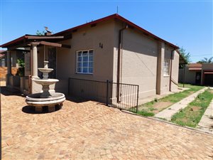 3 Bed House in Krugersdorp West