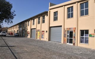 115 m² Industrial space in City Deep
