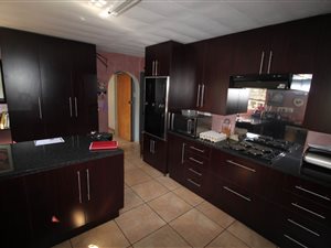 4 Bed House in Rembrandt Park