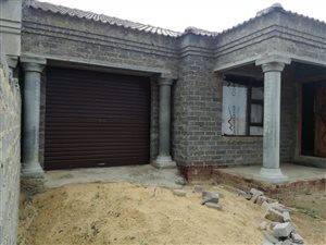 3 Bed House in Golden Gardens