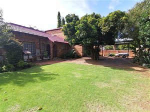 5 Bed House in Rooihuiskraal