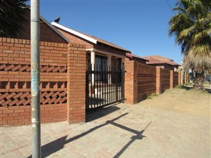 3 Bed House in Birch Acres