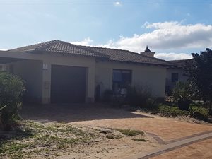 3 Bed House in Langebaan Country Estate
