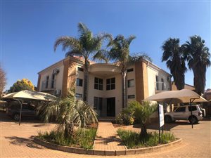 369 m² Commercial space in Highveld