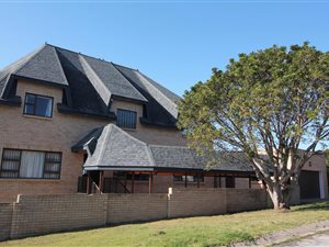 4 Bed House in Seafield