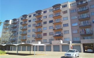 2 Bedroom Apartment in Weavind Park