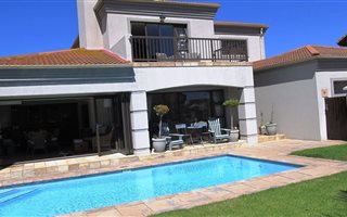 4 Bedroom House in Mossel Bay Golf Estate