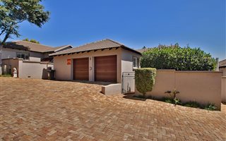 3 Bedroom Townhouse in Radiokop