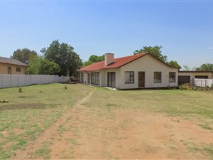 3 Bed House in Amajuba Park