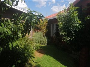2 Bed Townhouse in Langenhoven Park