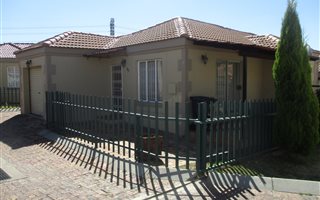 3 Bedroom Townhouse in Elandspark