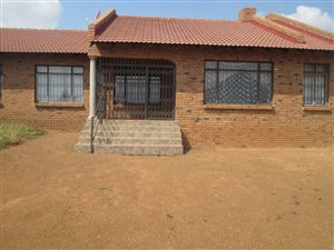 4 Bed House in Mabopane