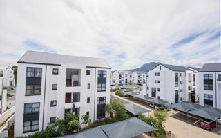1 Bedroom Apartment in De Velde
