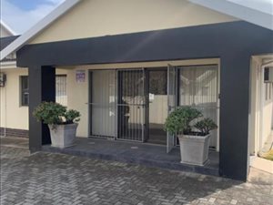 320 m² Office Space in Vincent