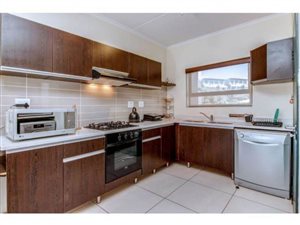 2 Bed Flat in Dainfern