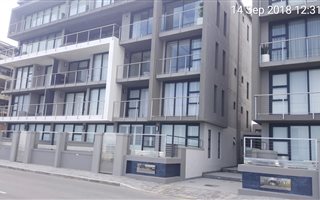 2 Bedroom Apartment in Bloubergrant