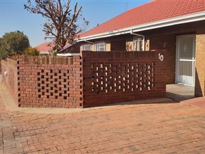3 Bed Simplex in Primrose