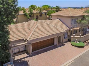 3 Bed House in Highveld