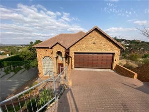 3 Bed House in Waterkloof Heights