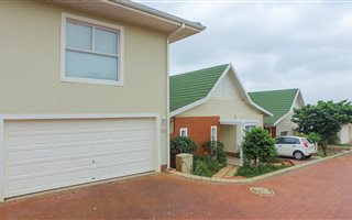 4 Bedroom Simplex in Mt Edgecombe