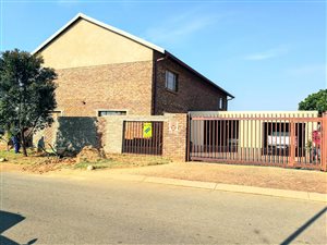 3 Bed House in Chantelle
