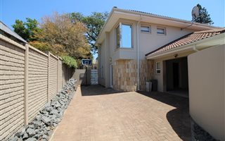 2 Bedroom House in Bonza Bay