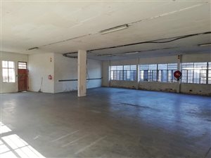 853 m² Commercial space in New Germany