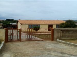 2 Bed House in Mabopane