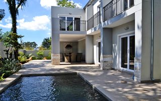 5 Bedroom House in Bryanston East