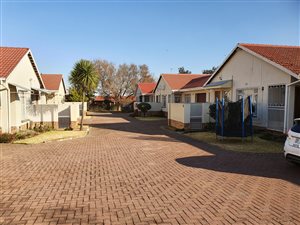 4 Bed Townhouse in Sharon Park