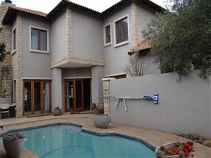 4 Bed House in Midlands Estate
