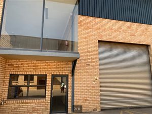 602 m² Industrial space in Clayville