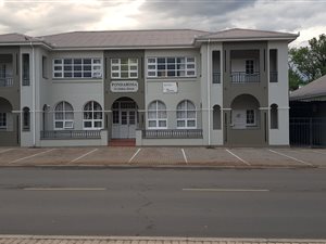 608 m² Office Space in Queenstown Central