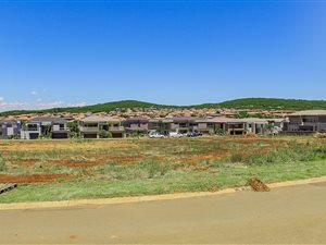 660 m² Land available in Aspen Hills