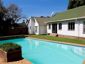 5 Bed House in Olivedale