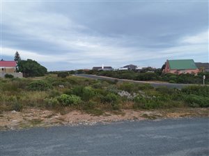 715 m² Land available in Franskraal
