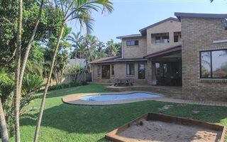 4 Bedroom House in Meerensee