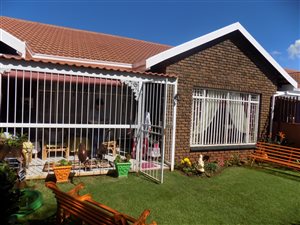 2 Bed Apartment in Welverdiend