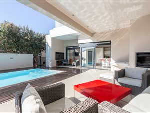4 Bed House in Stonehurst Mountain Estate